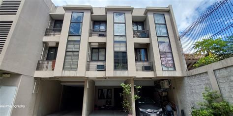 Townhouse Mandaluyong City , Property For Sale on Carousell Phillipines.